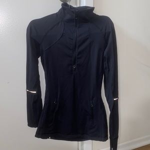 Lululemon size 4. Good condition no rips